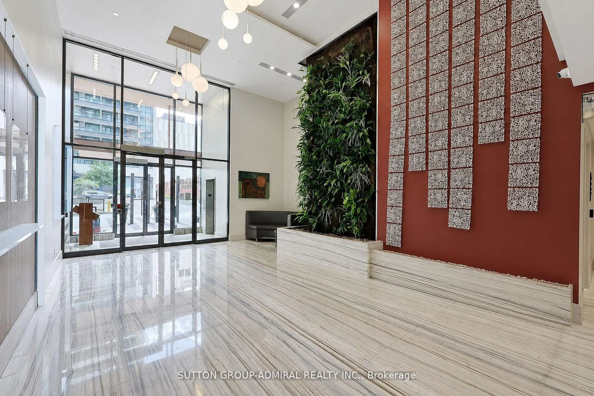 111 Elizabeth Street #922