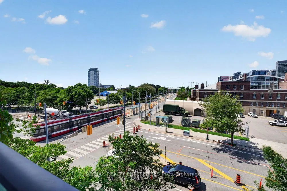 231 Fort York Boulevard #412