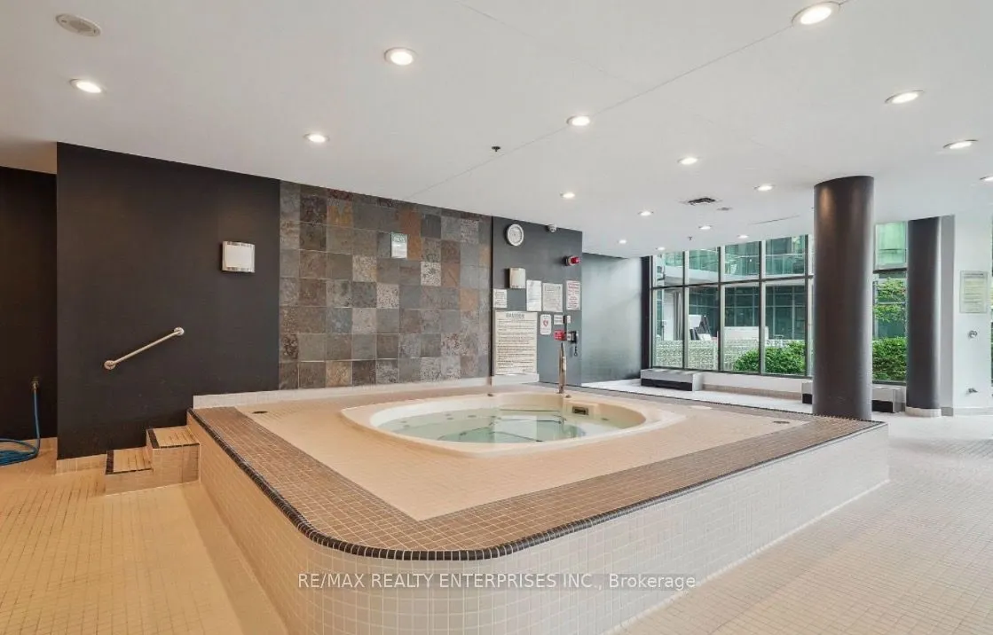 231 Fort York Boulevard #412