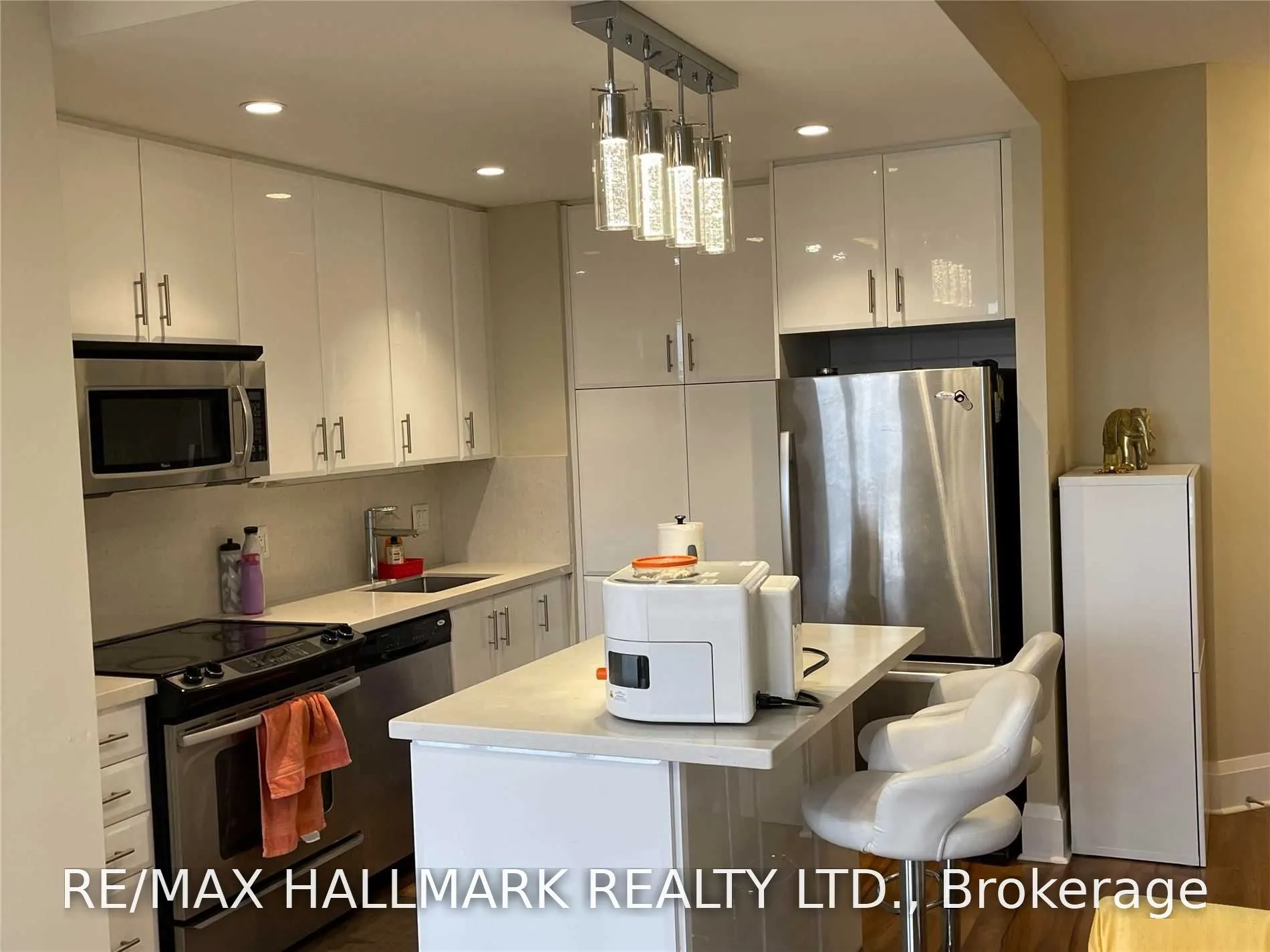 100 Harrison Garden Boulevard #512