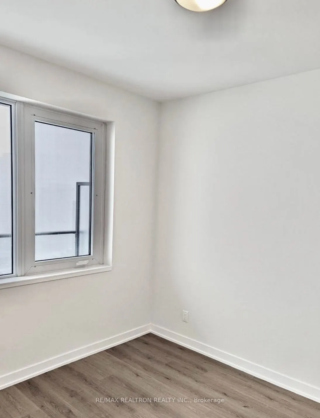 15 Ellerslie Avenue #1709