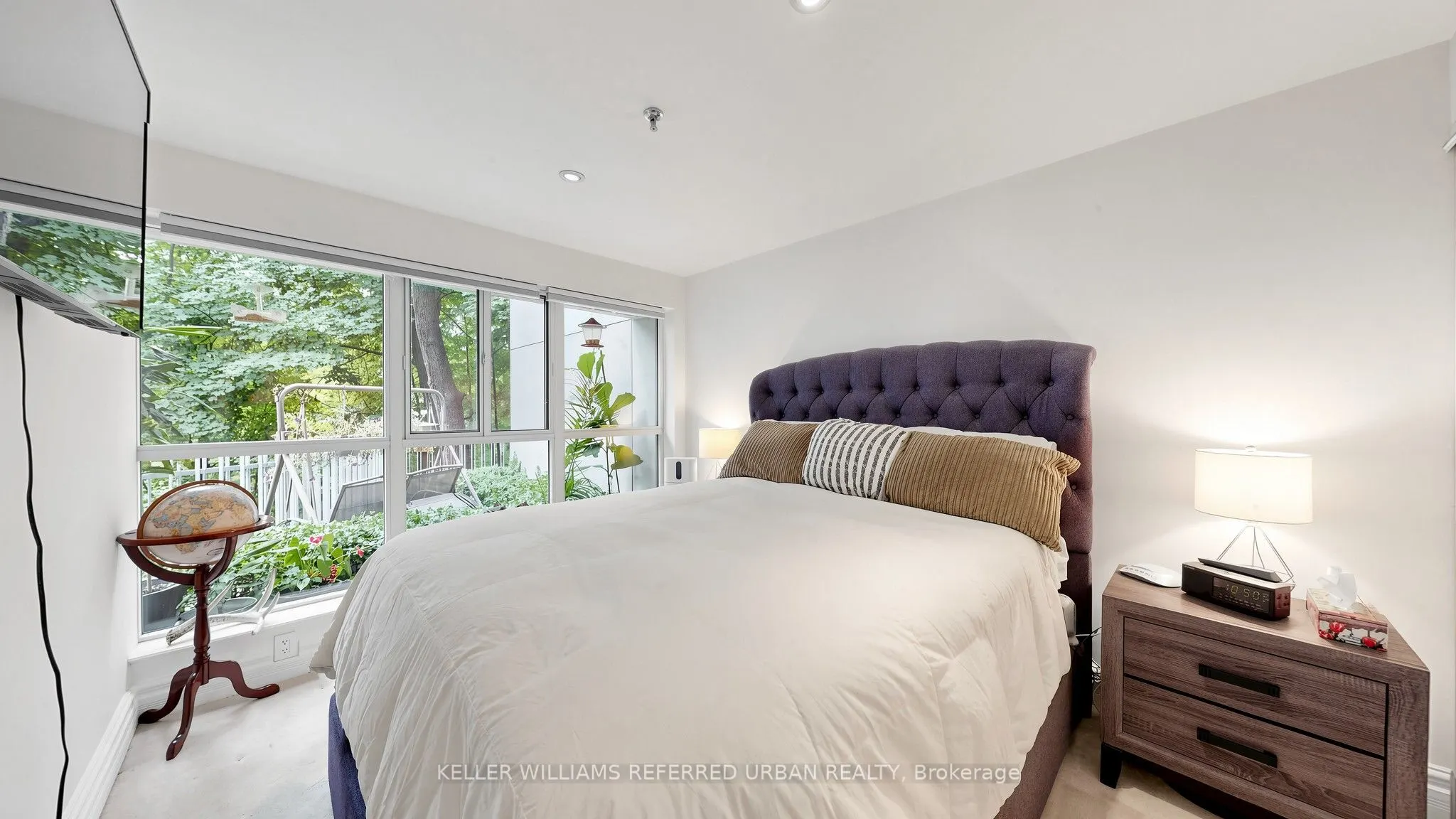 1 Watergarden Way #5