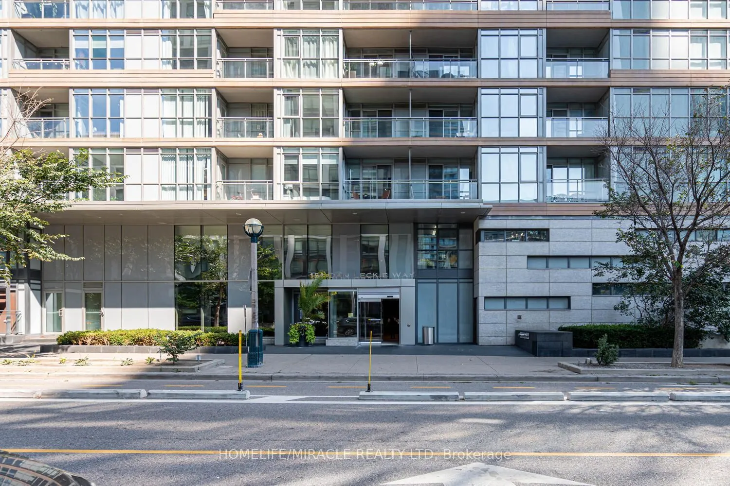 151 Dan Leckie Way #610