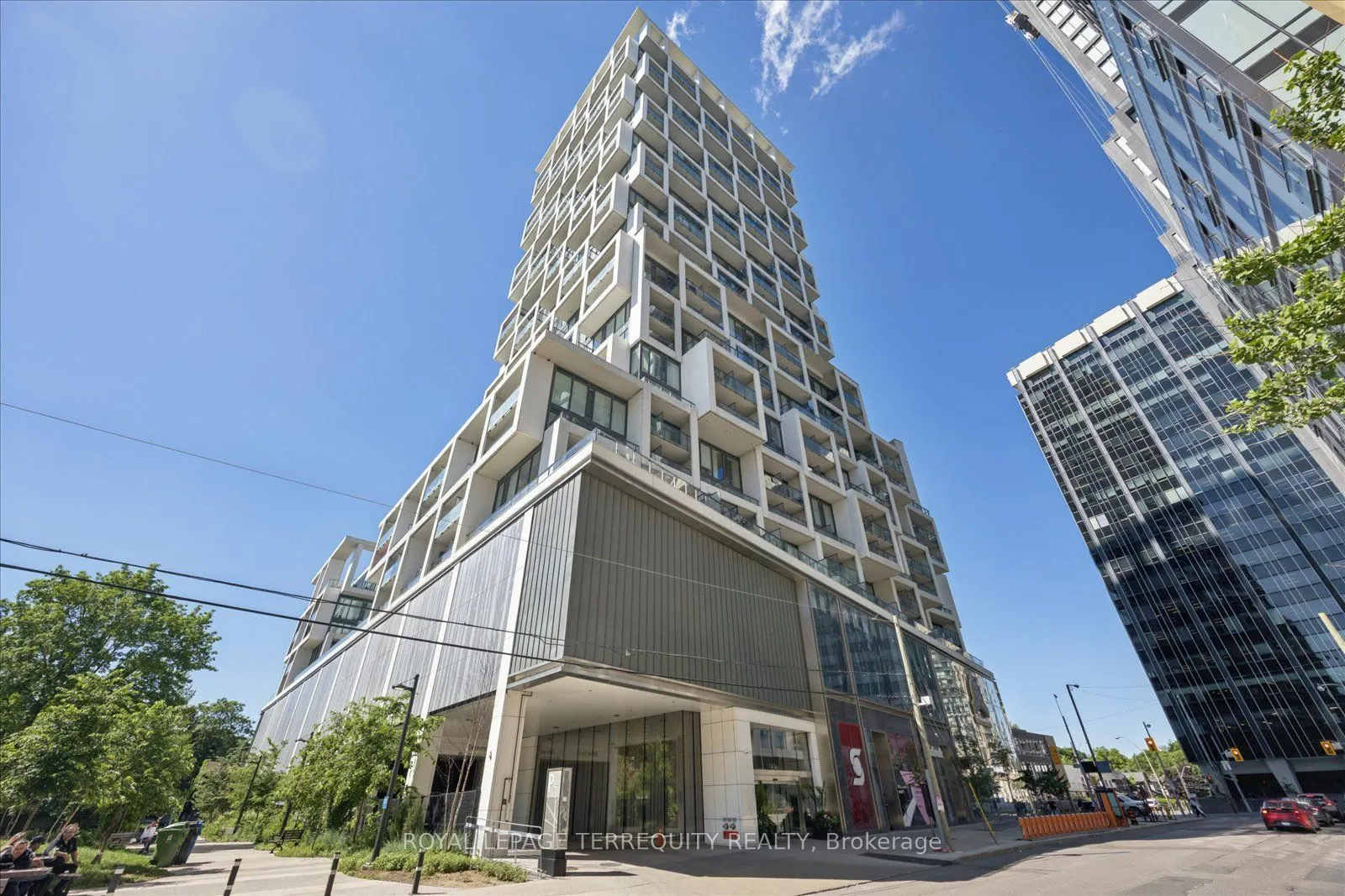 5 Soudan Avenue #703