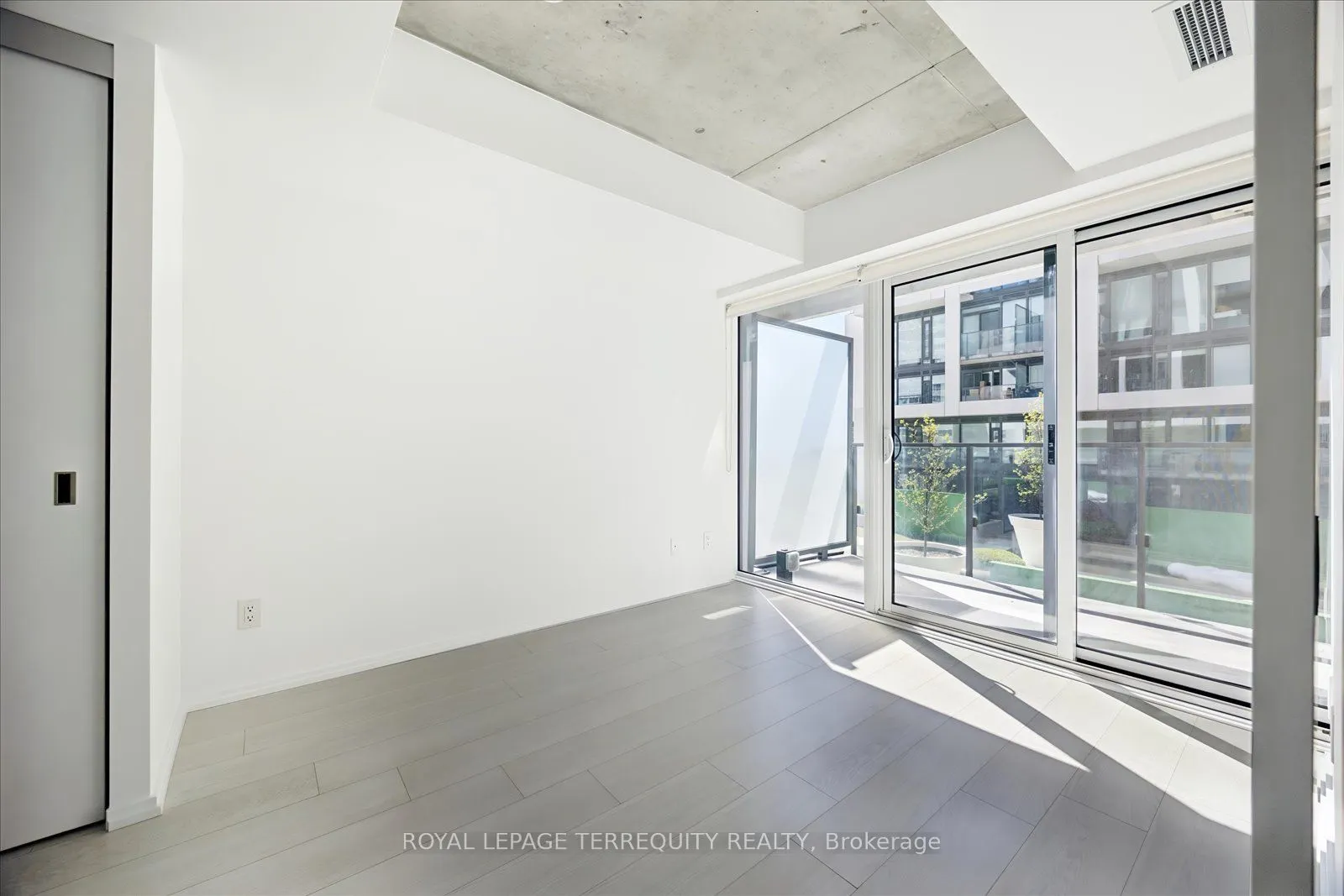 5 Soudan Avenue #703