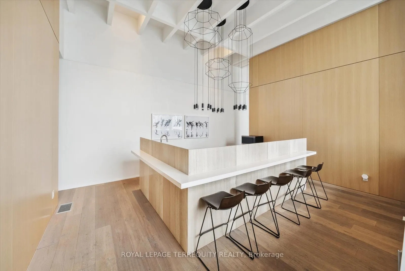 5 Soudan Avenue #703