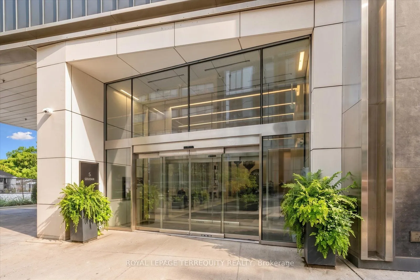 5 Soudan Avenue #703