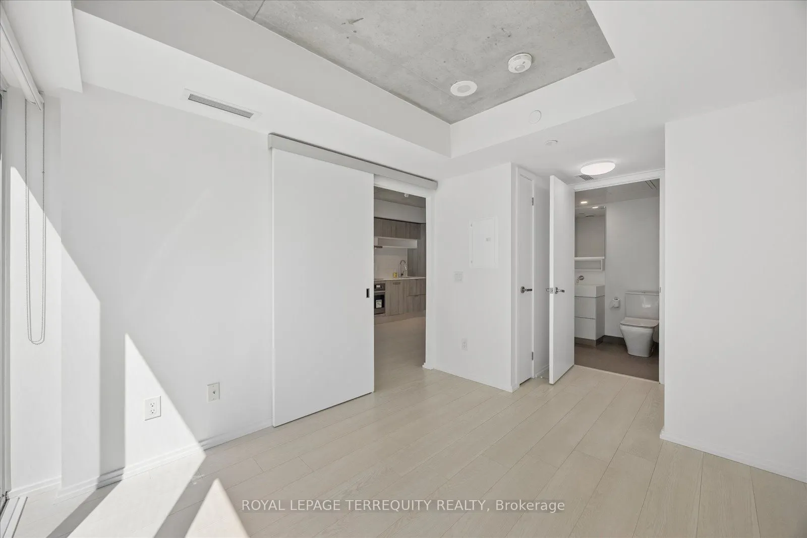 5 Soudan Avenue #703
