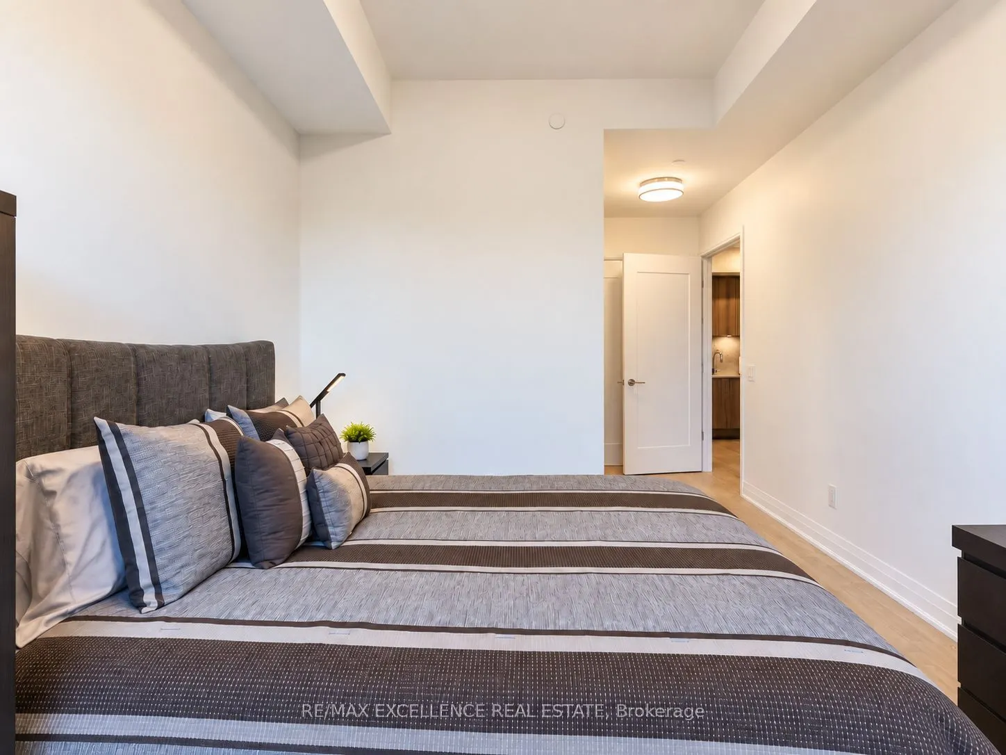 280 Howland Avenue #330