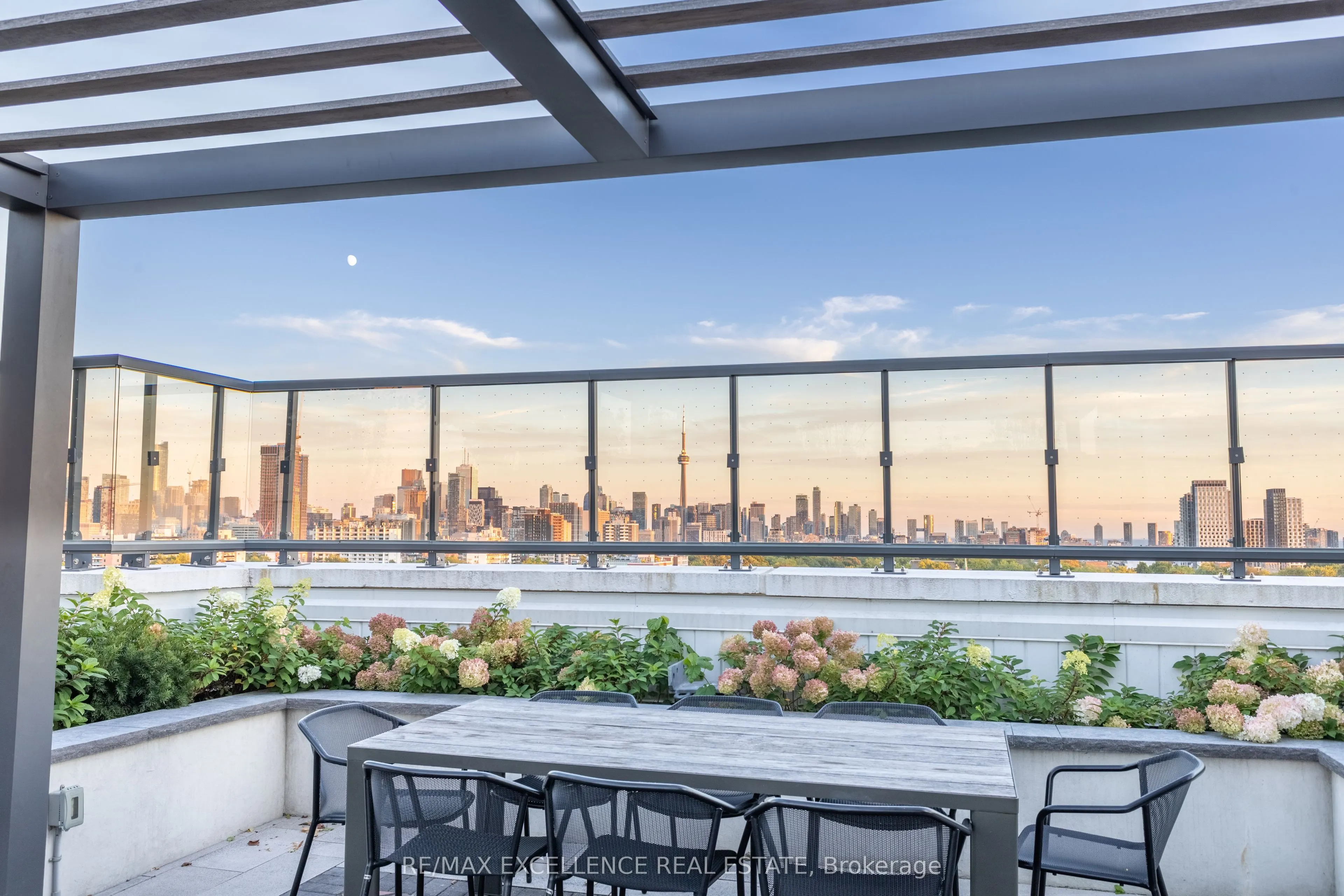 280 Howland Avenue #330
