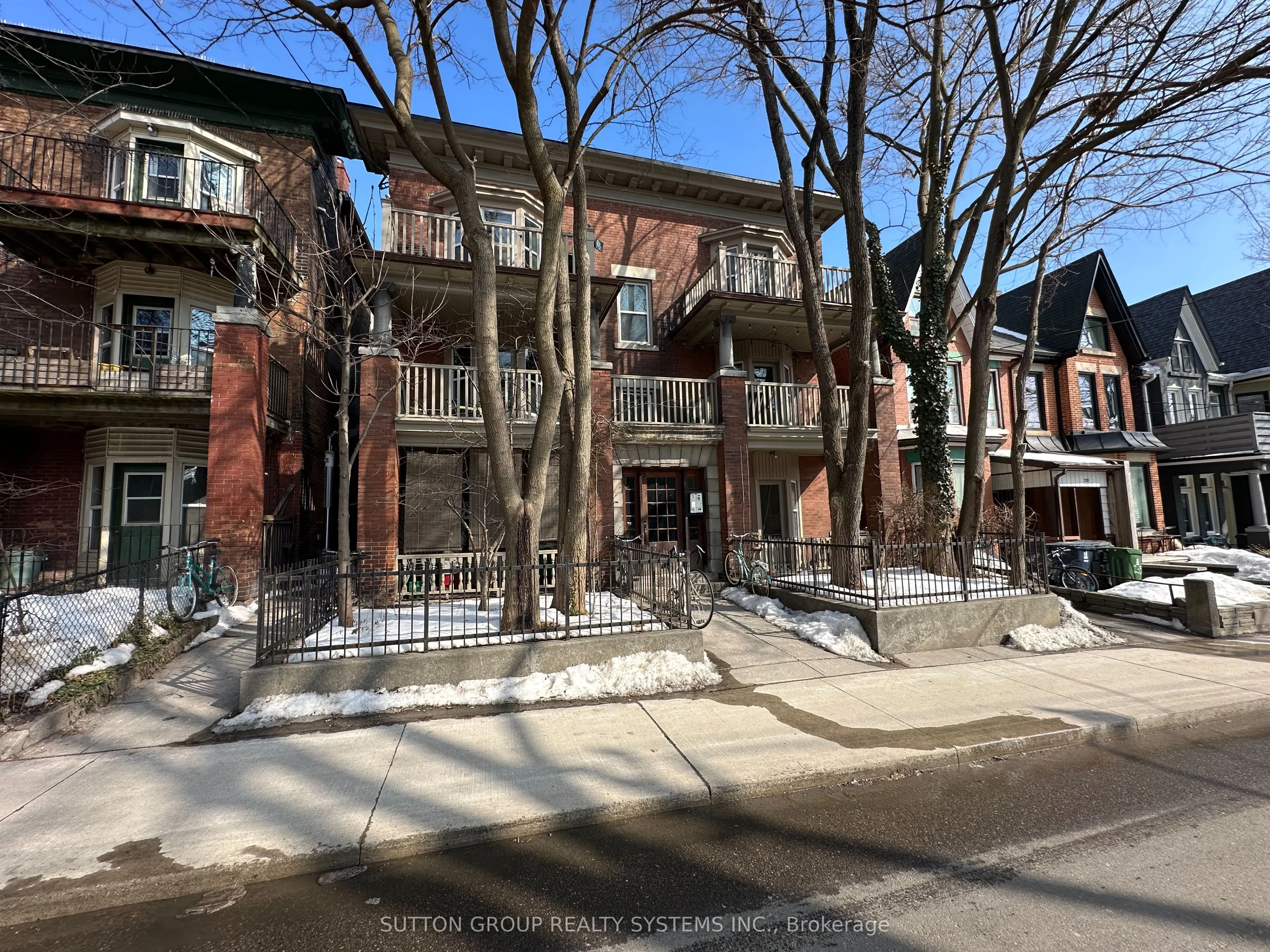 237 Dovercourt Road #D