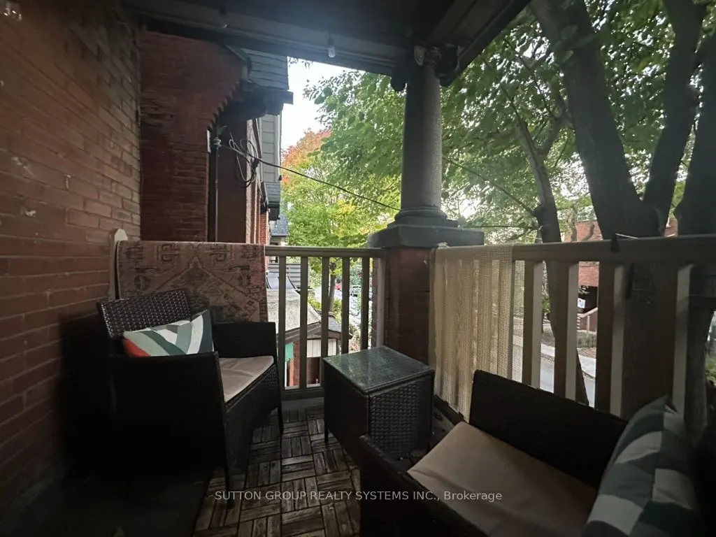 237 Dovercourt Road #D
