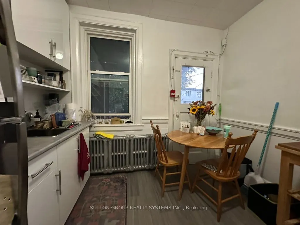 237 Dovercourt Road #D
