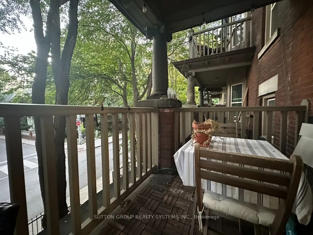 237 Dovercourt Road #D