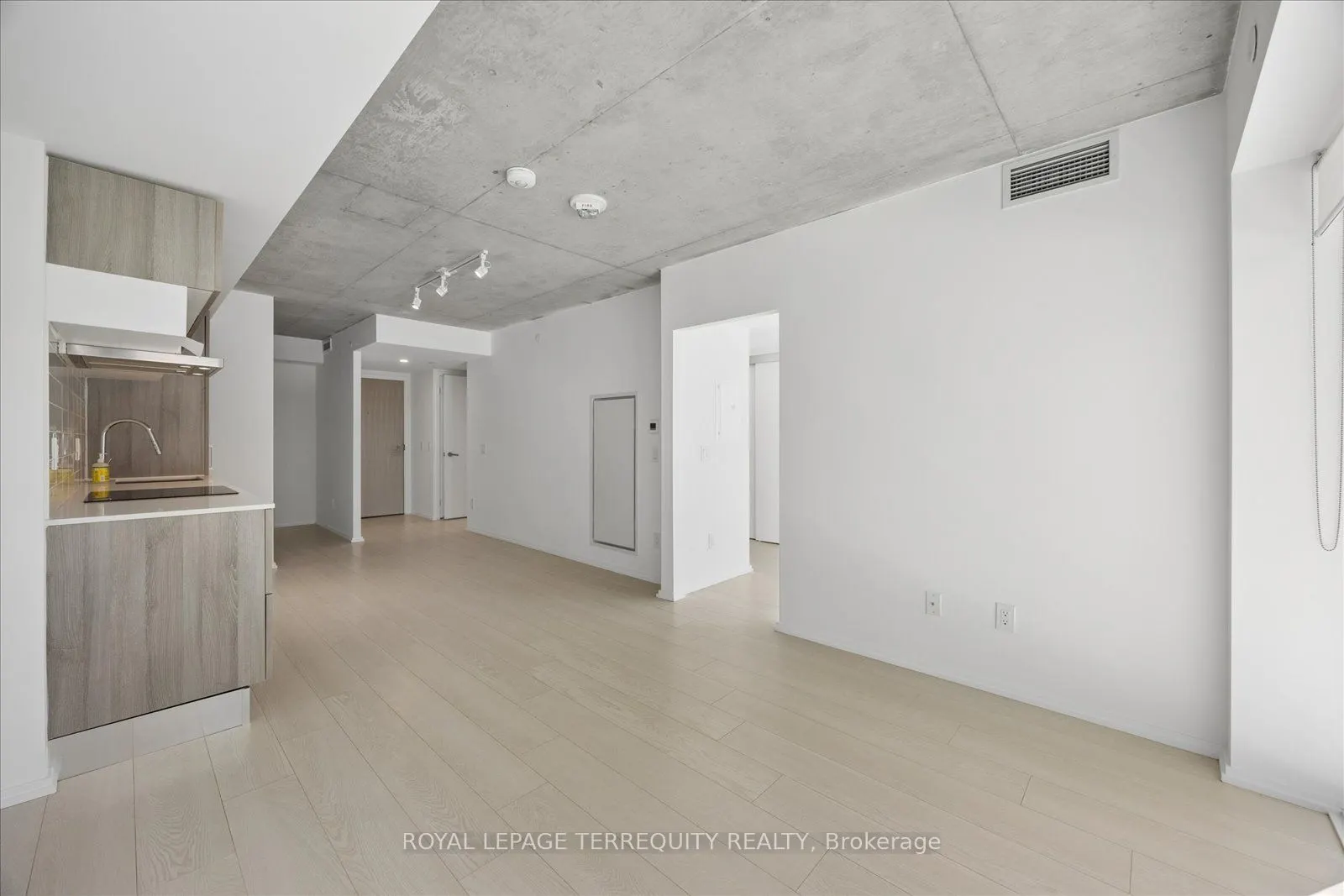 5 Soudan Avenue #703