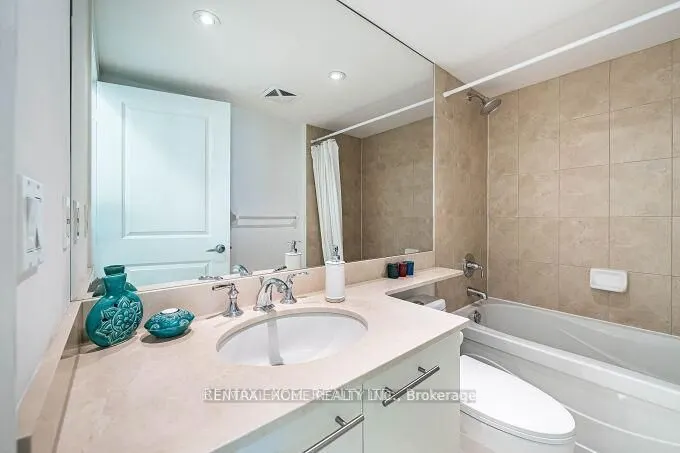 900 Mount Pleasant Road #426
