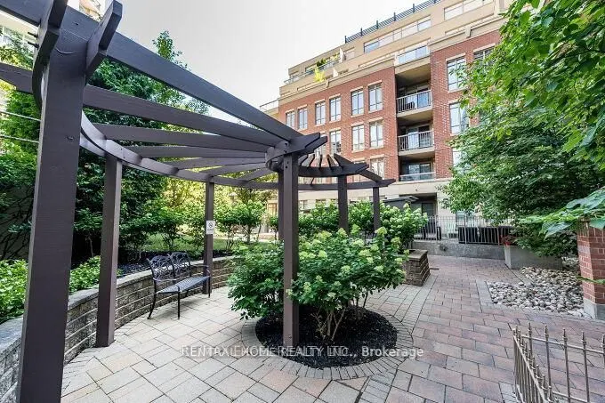 900 Mount Pleasant Road #426