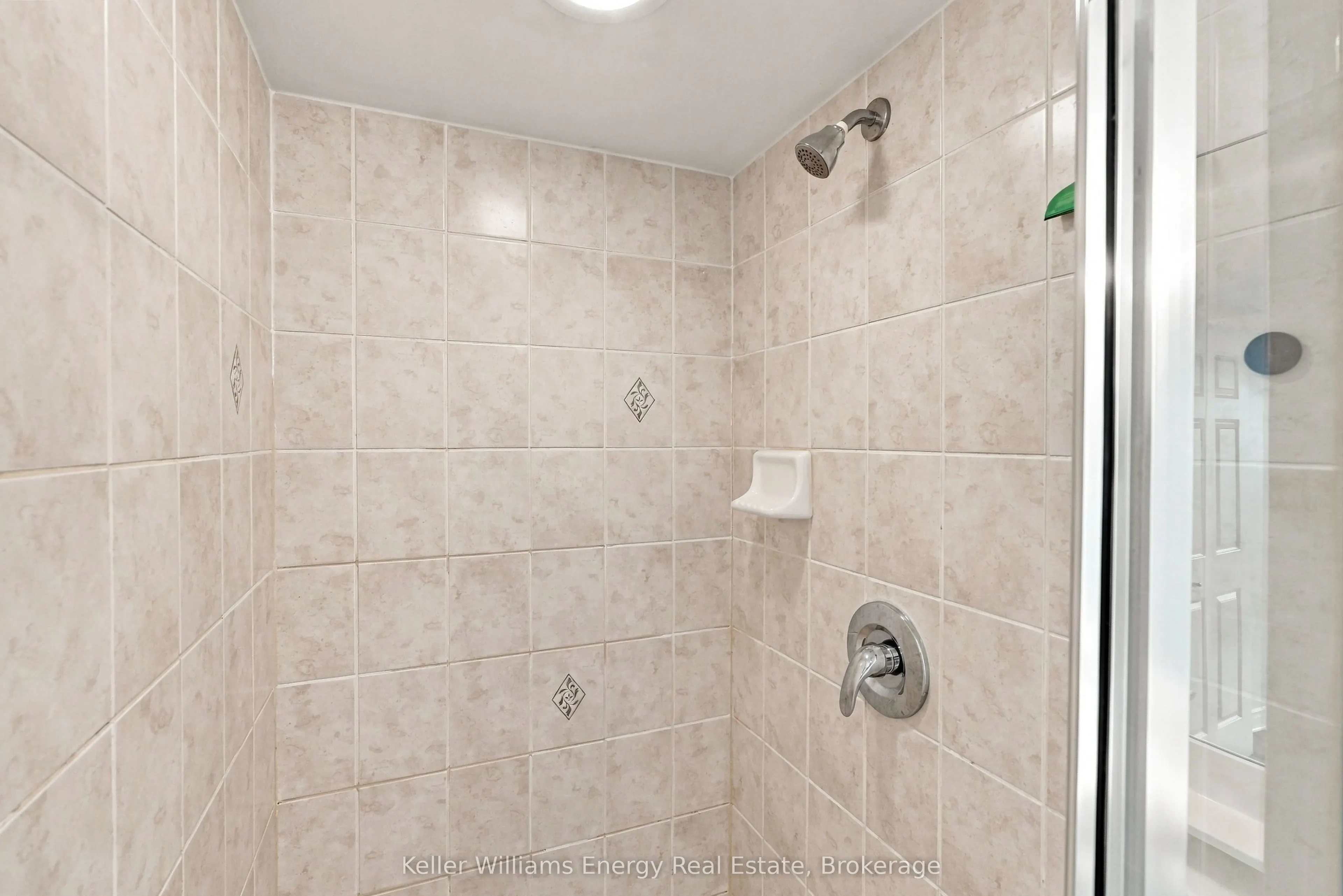 16 Dallimore Circle #402