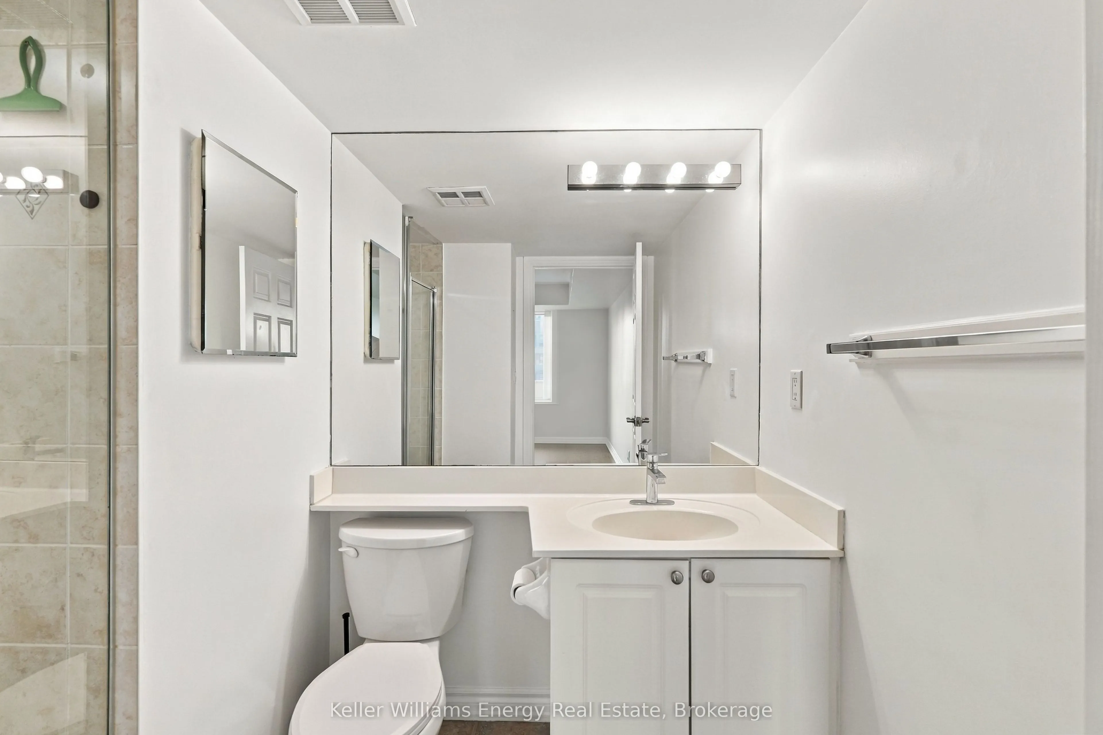 16 Dallimore Circle #402