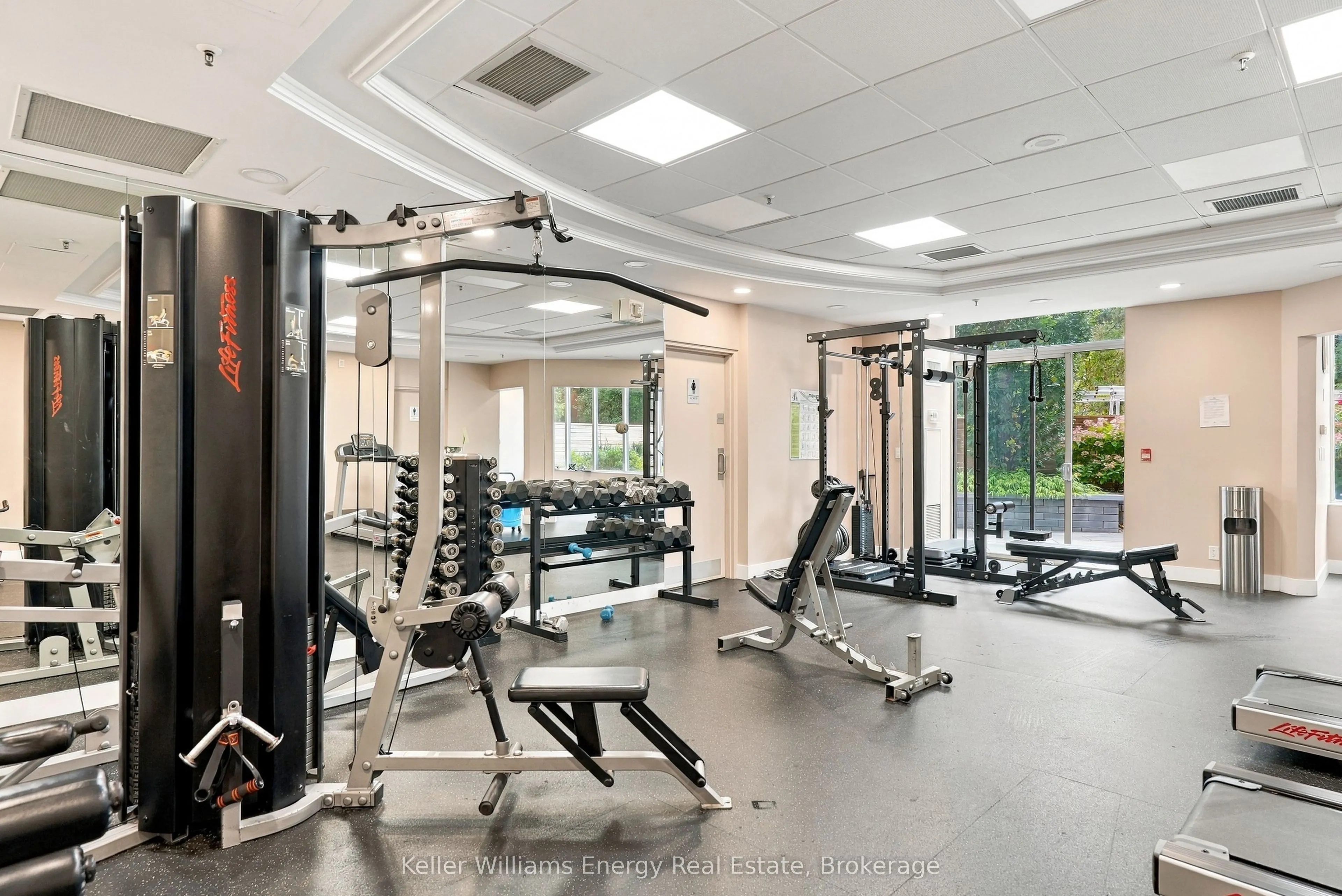 16 Dallimore Circle #402