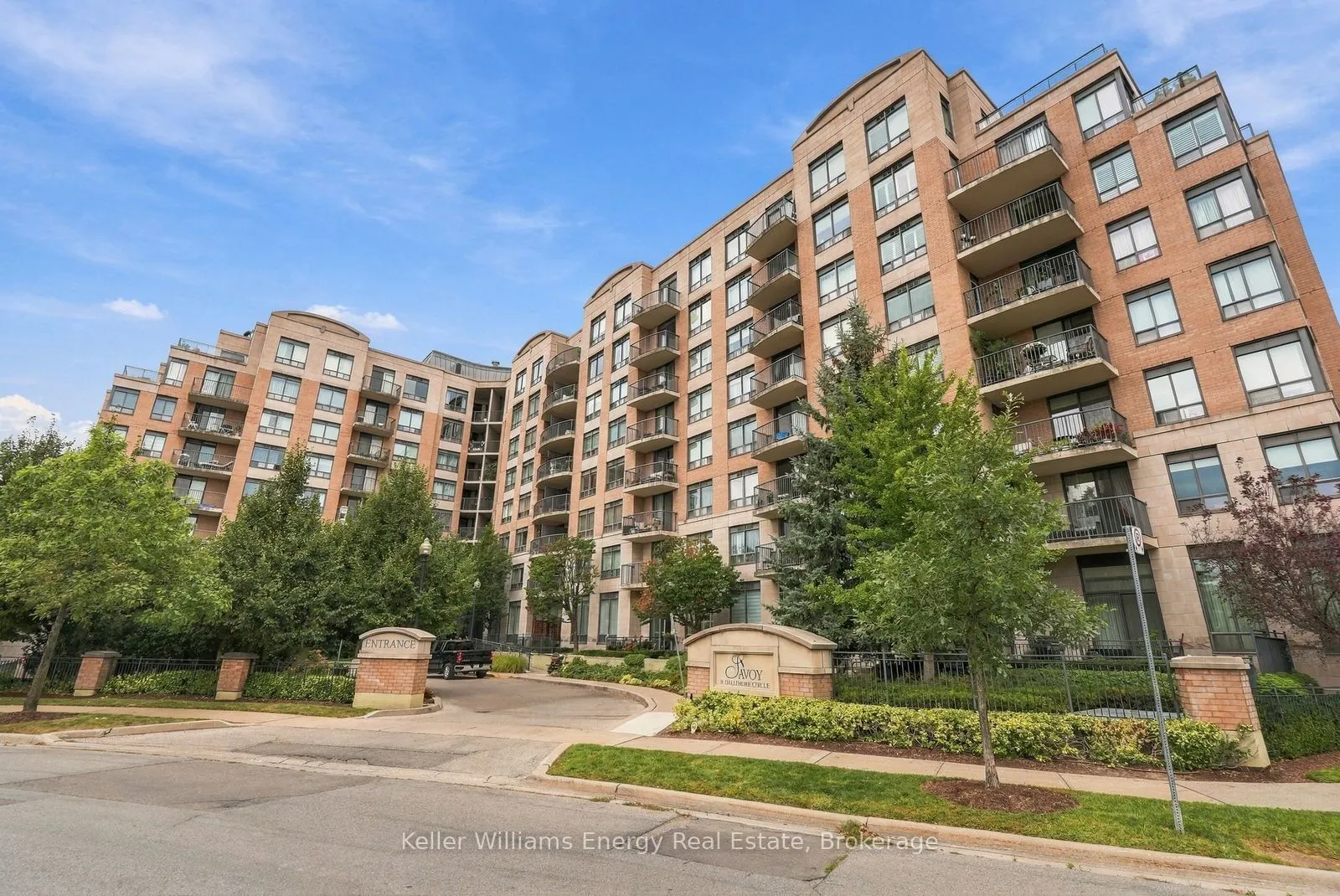 16 Dallimore Circle #402