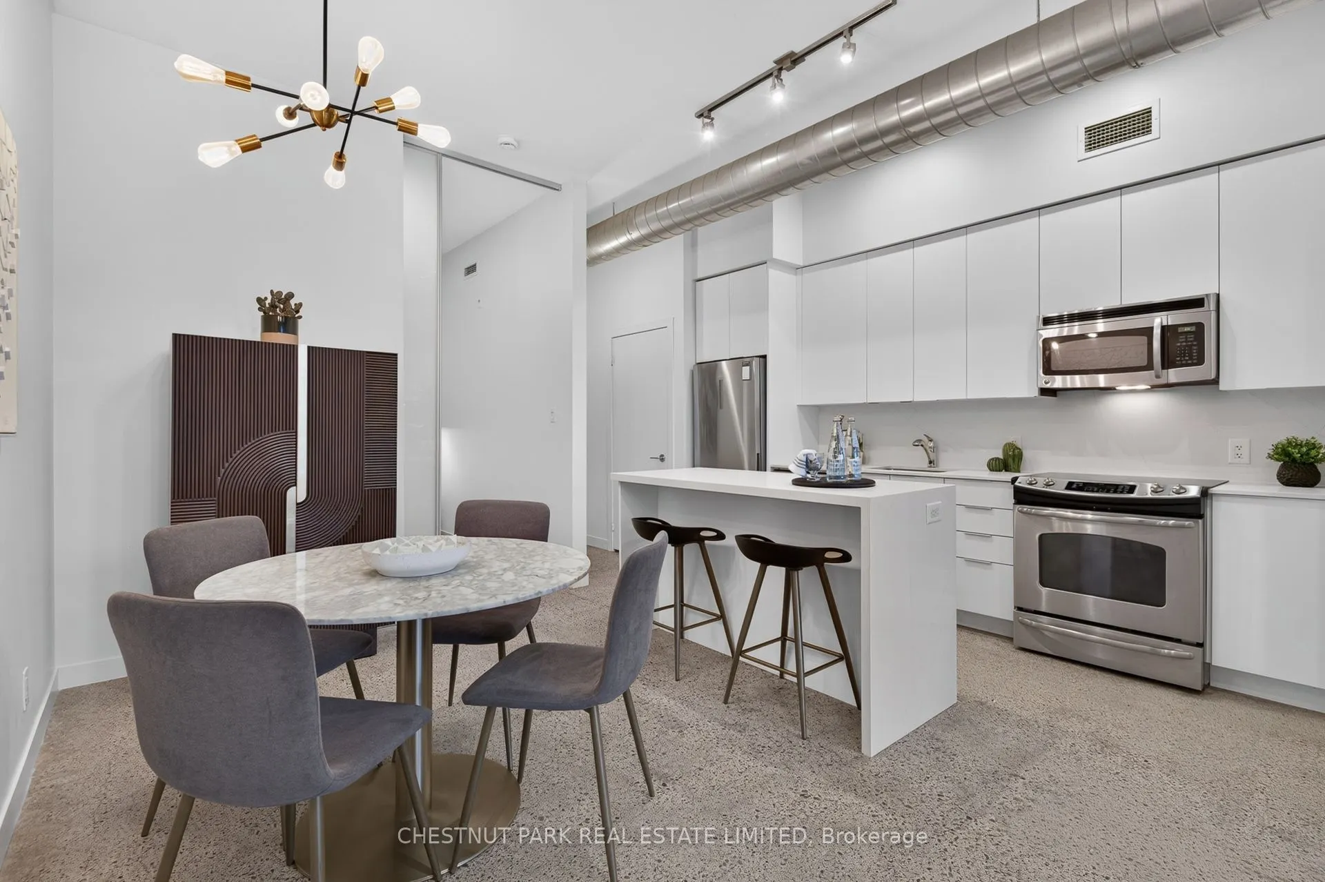 510 King Street E #330