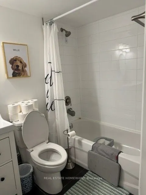 15 Maitland Place #208