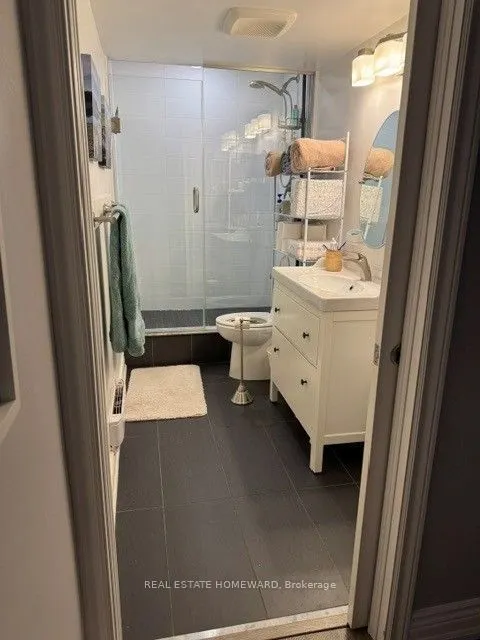 15 Maitland Place #208
