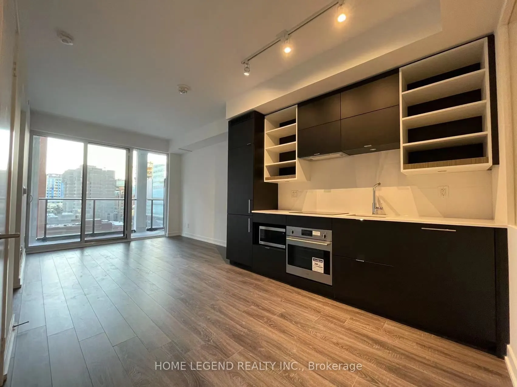 20 Edward Street #715