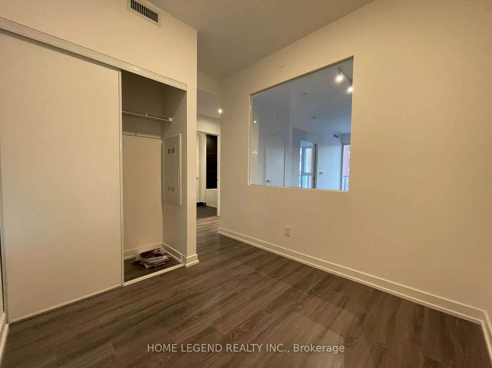 20 Edward Street #715