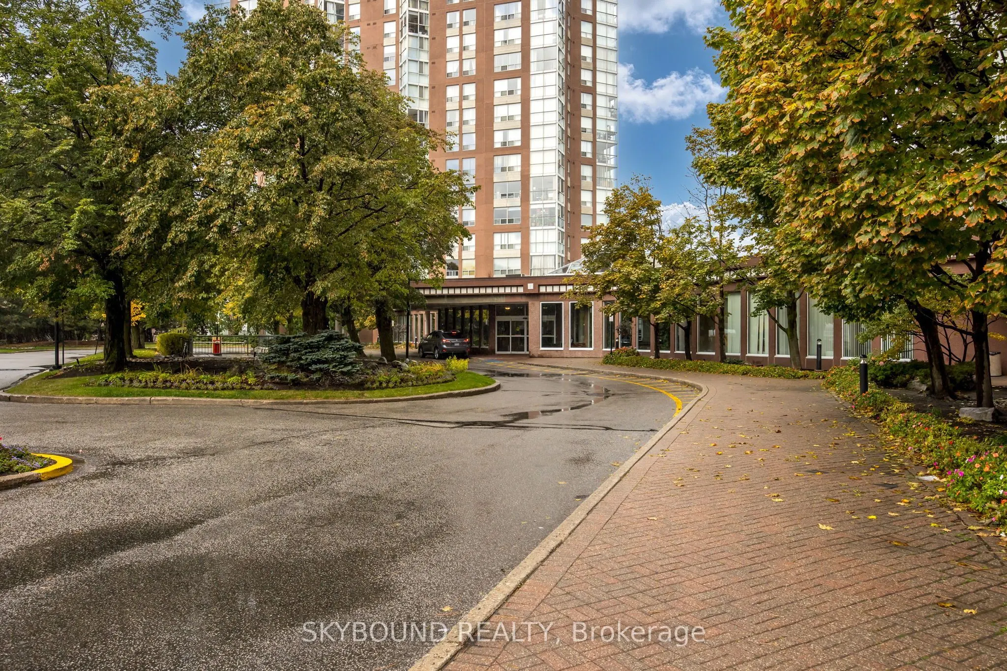 5 Concorde Place #2706