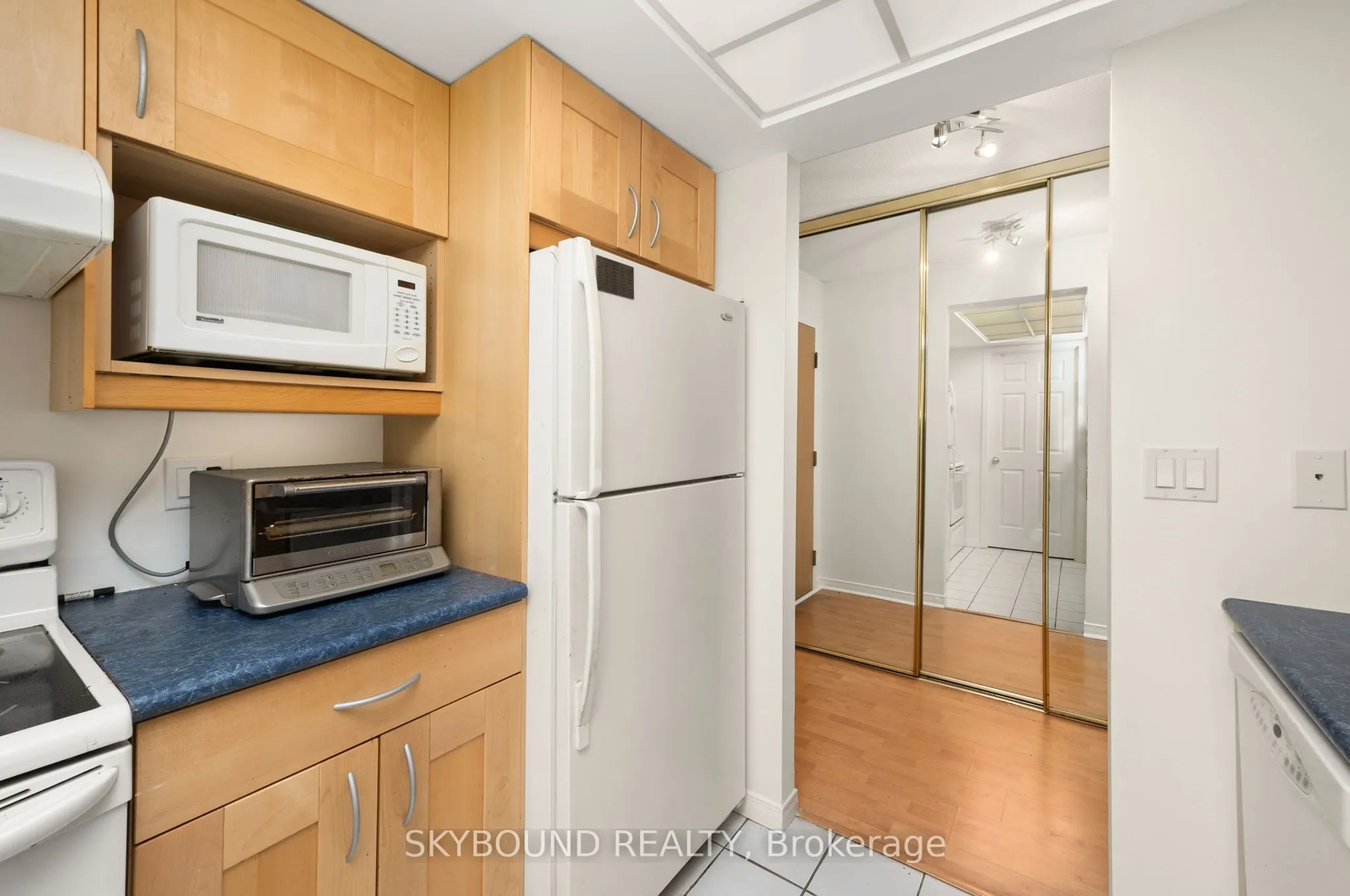 5 Concorde Place #2706