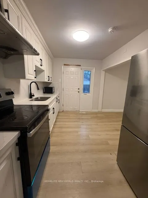 2 Yewfield Crescent