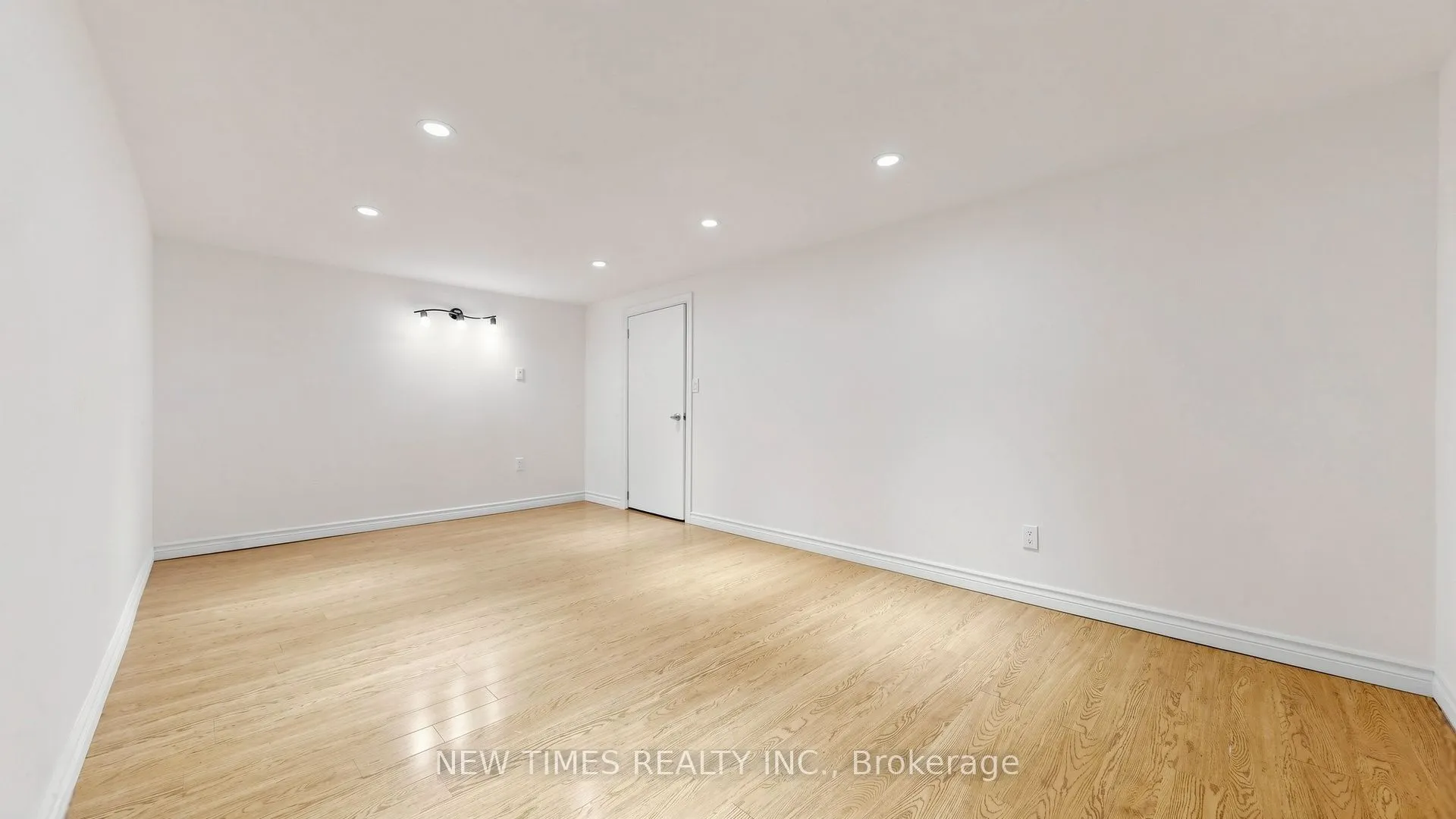 4 Ashstead Place