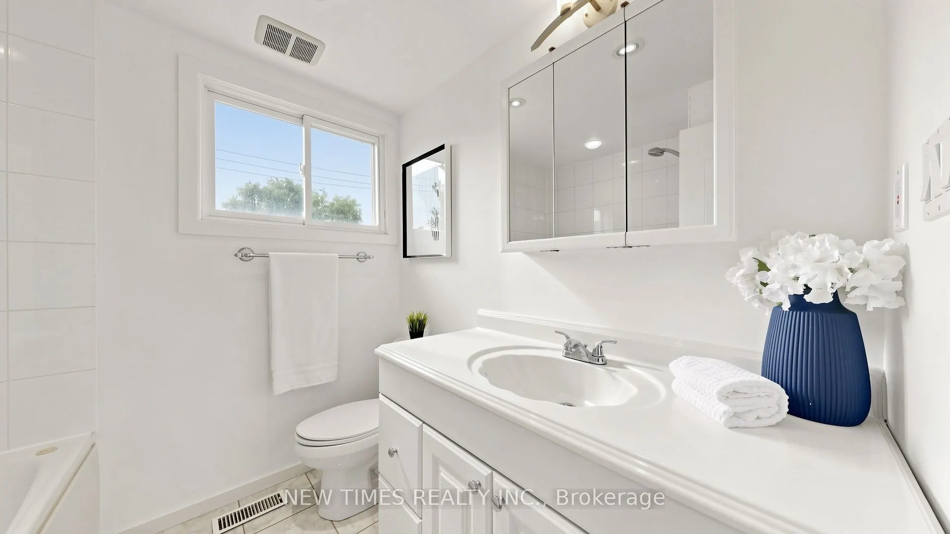 4 Ashstead Place