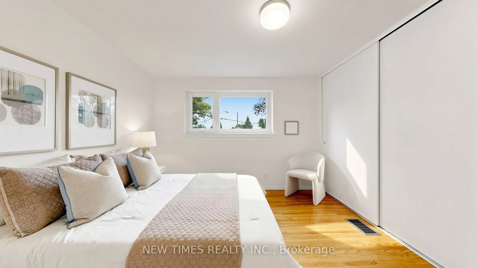 4 Ashstead Place