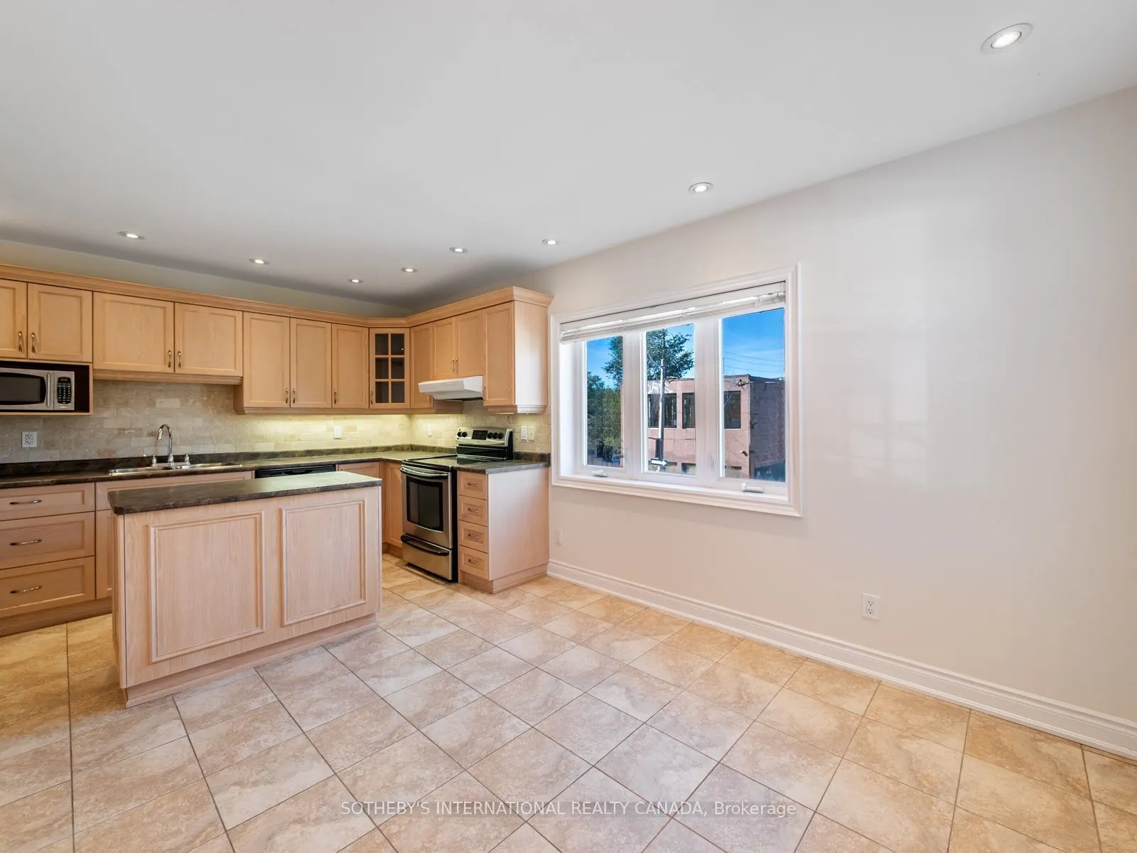 187B Claremont Street