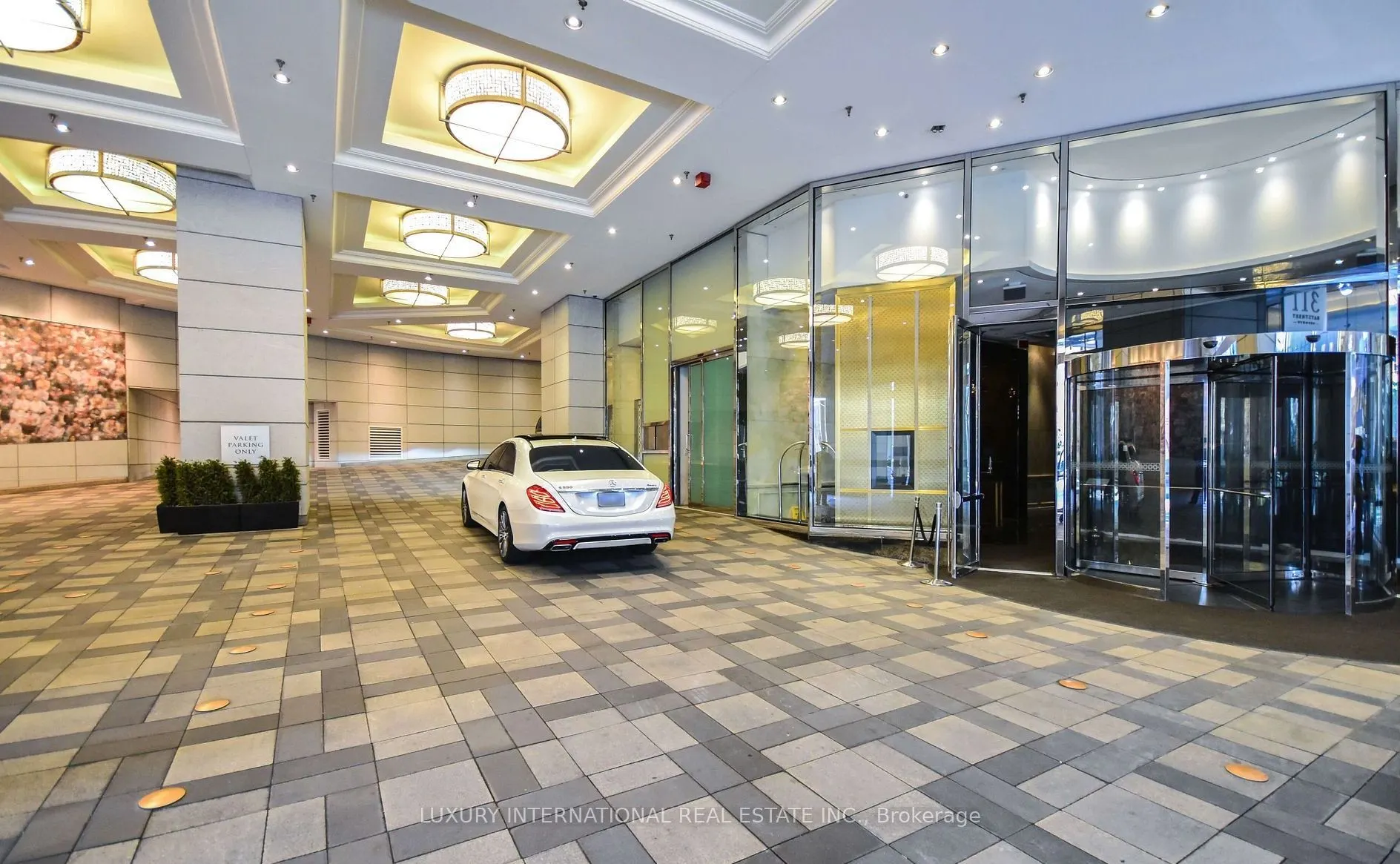 311 Bay Street #4404