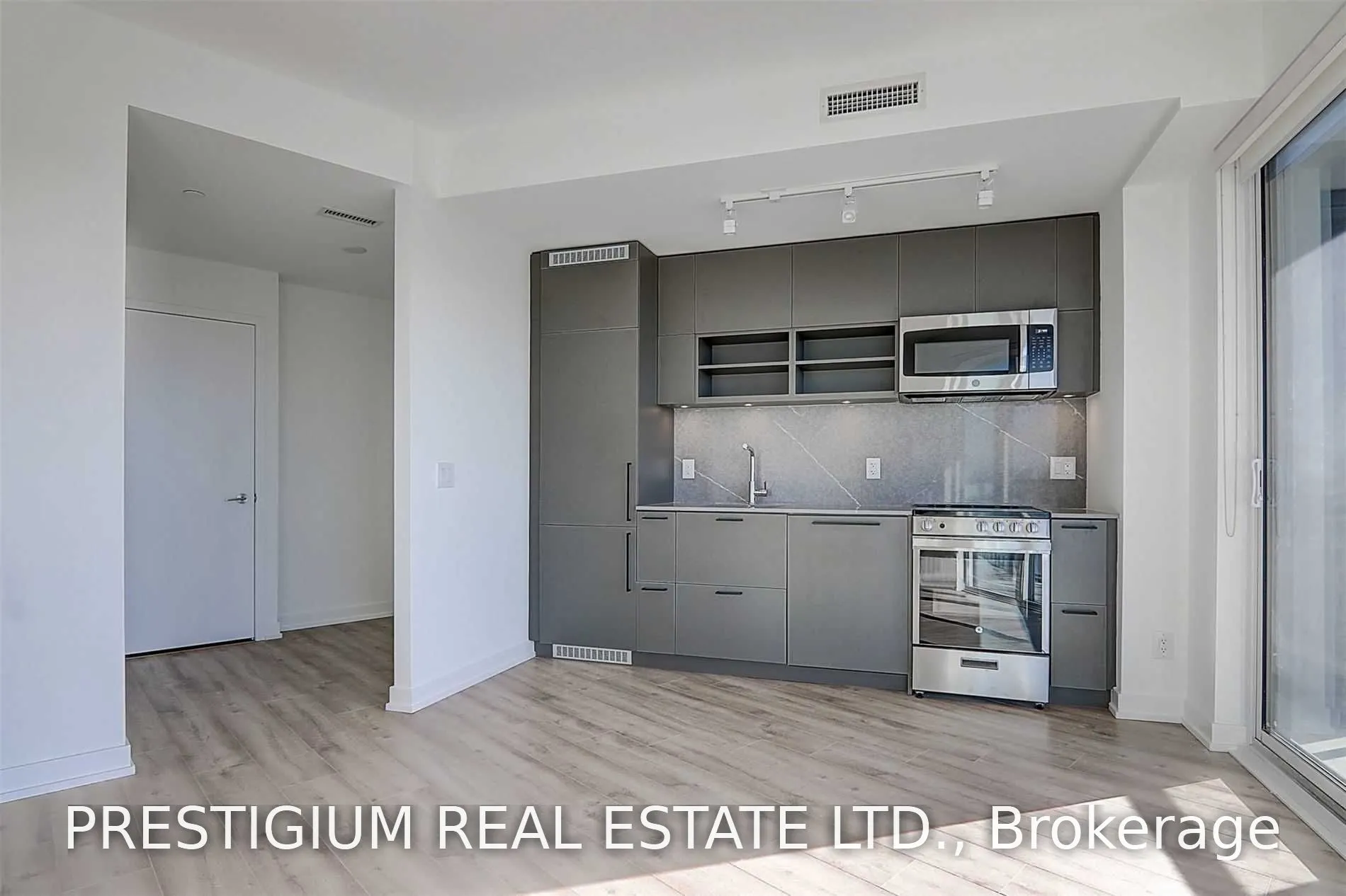 135 East Liberty Street #1204