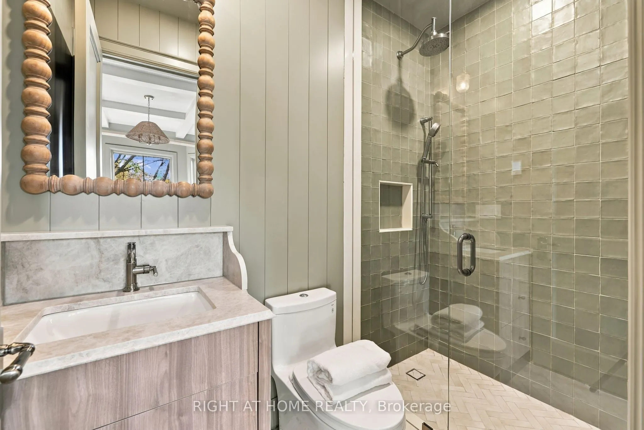 144 Old Orchard Grove
