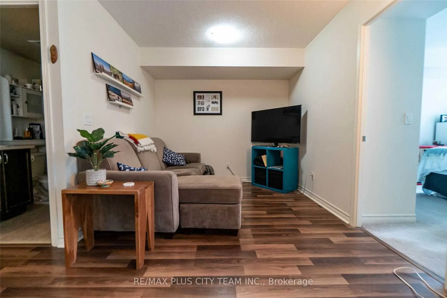 19 Grand Trunk Crescent #1103