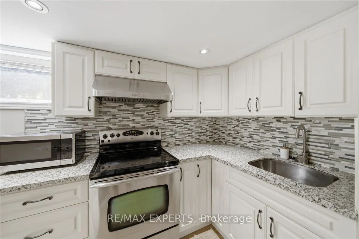 51 Clifton Avenue #Lower