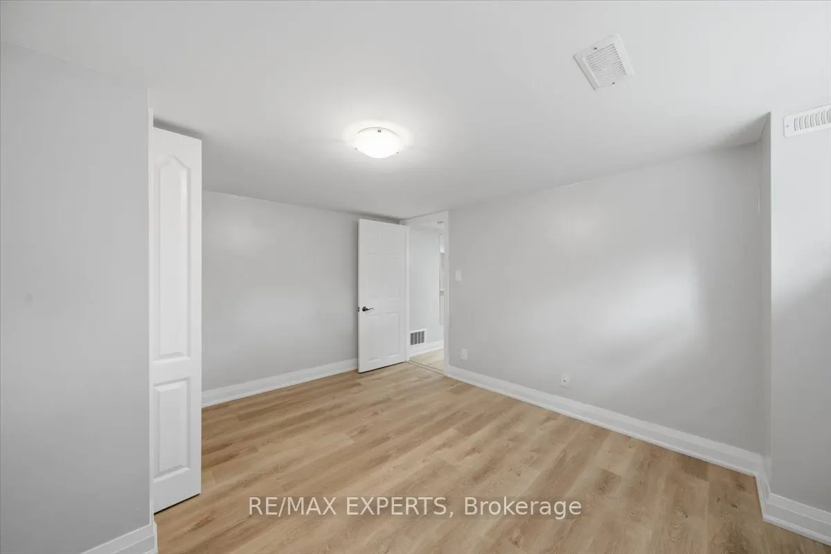 51 Clifton Avenue #Lower