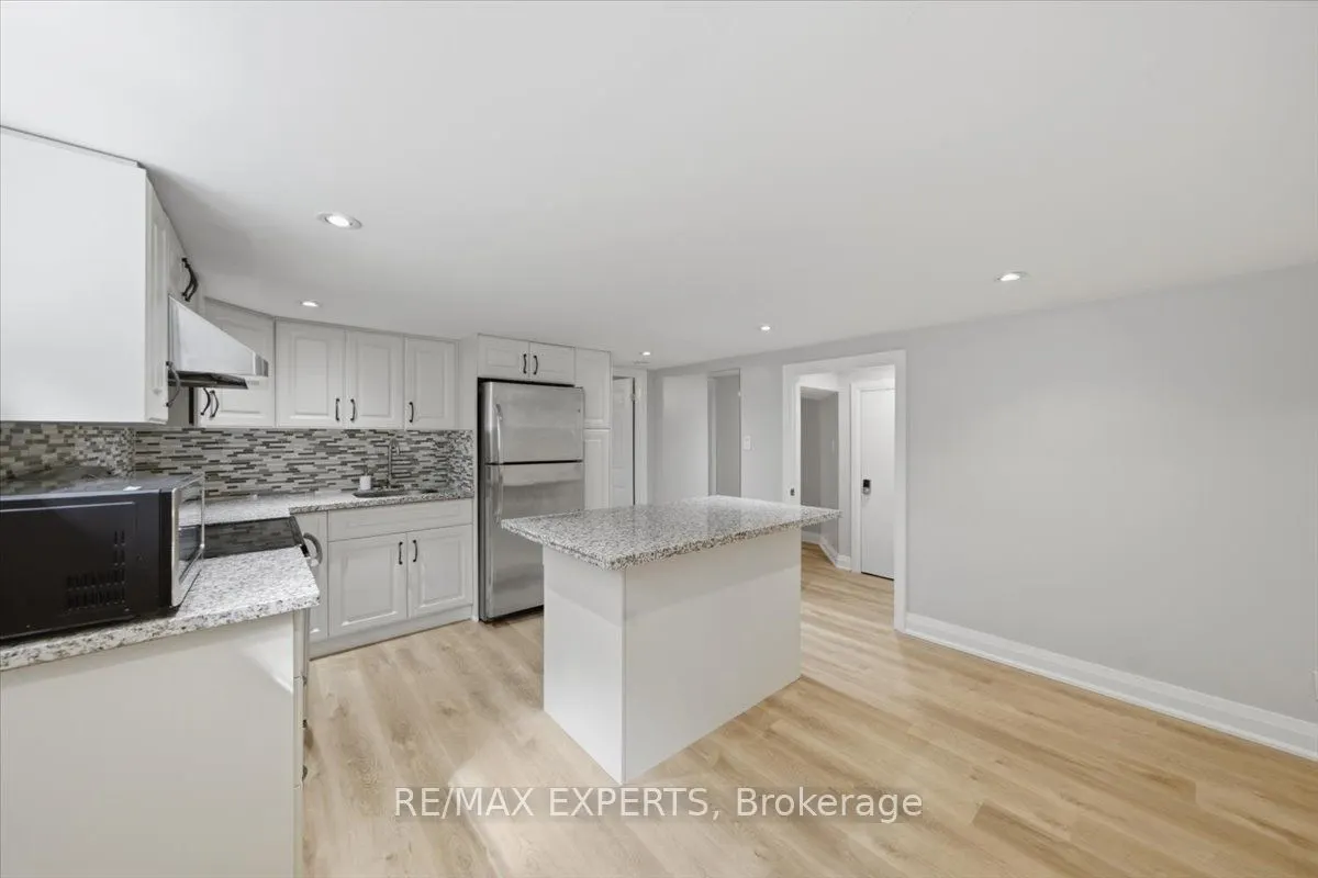 51 Clifton Avenue #Lower