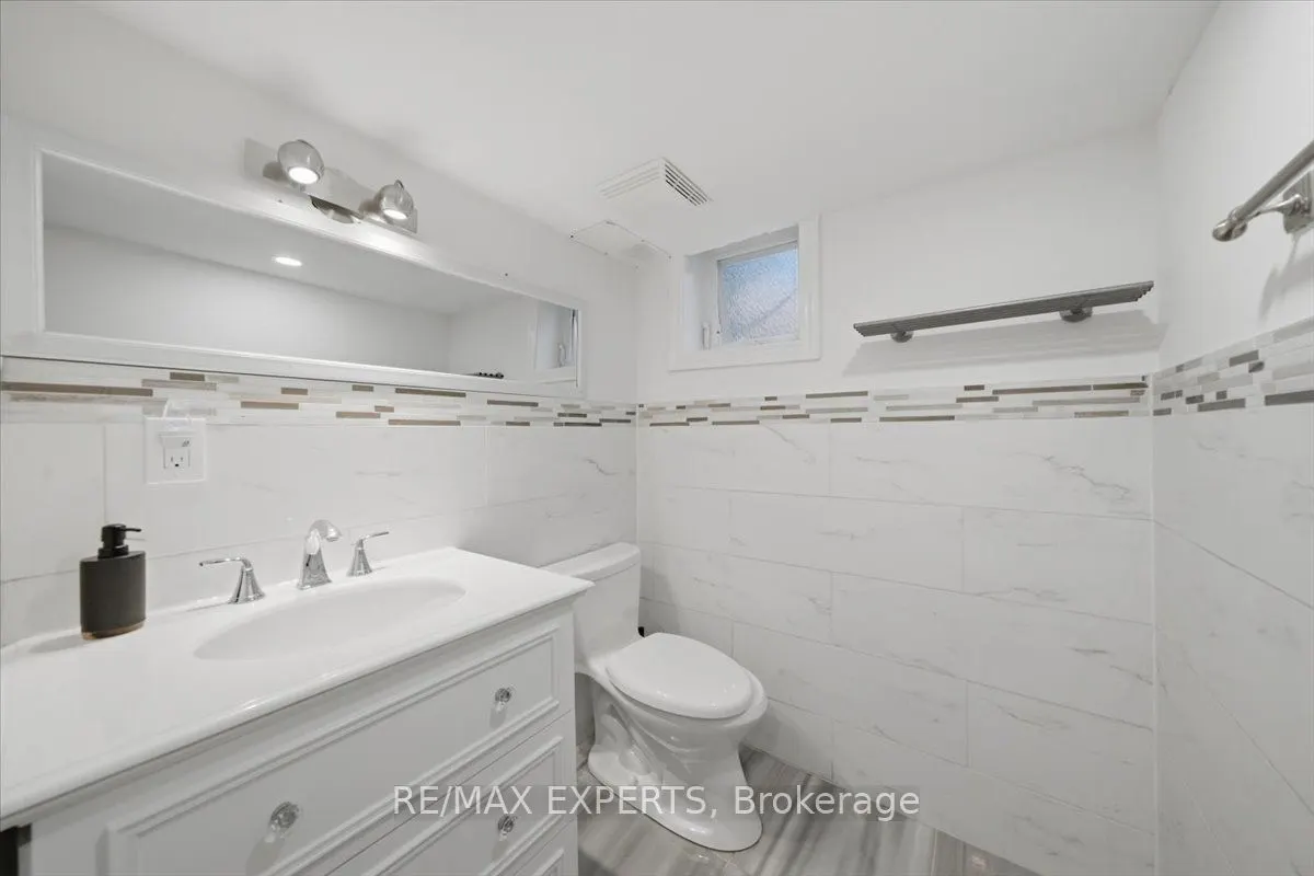 51 Clifton Avenue #Lower