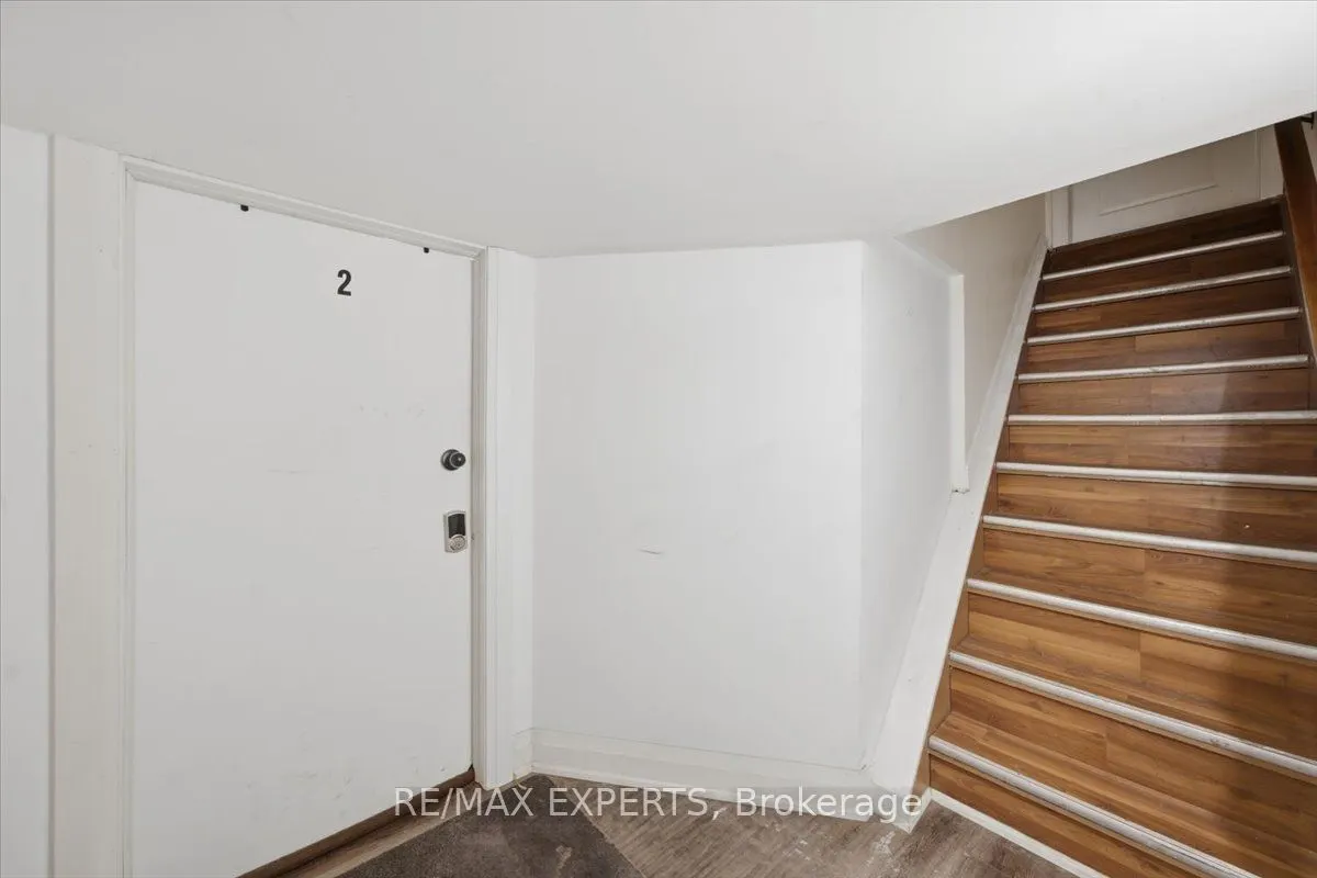 51 Clifton Avenue #Lower