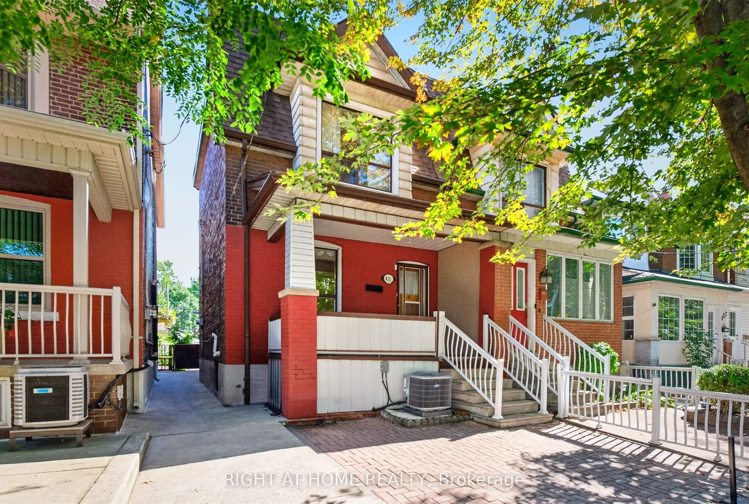 431 Lansdowne Avenue