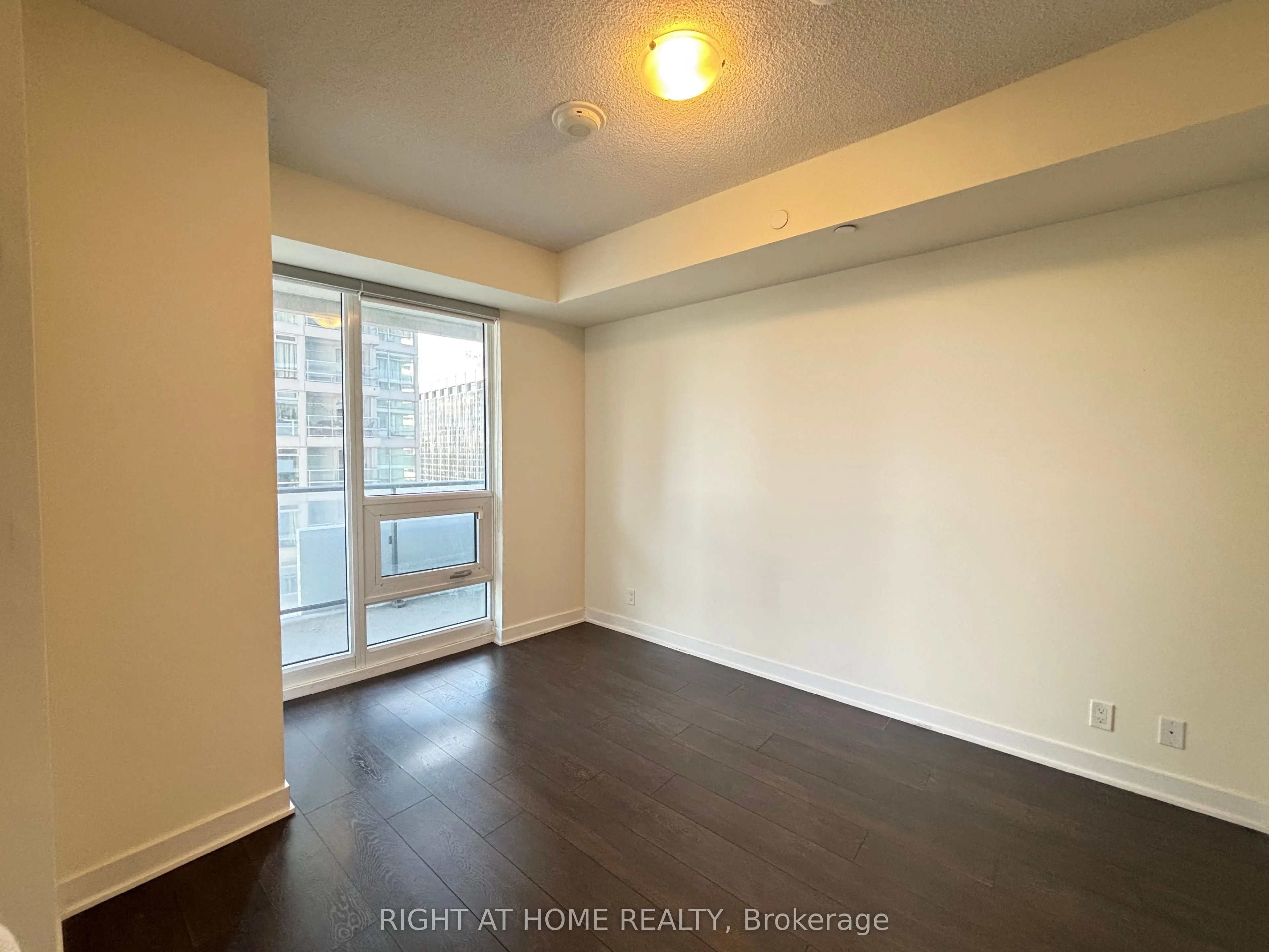 2221 Yonge Street #1205