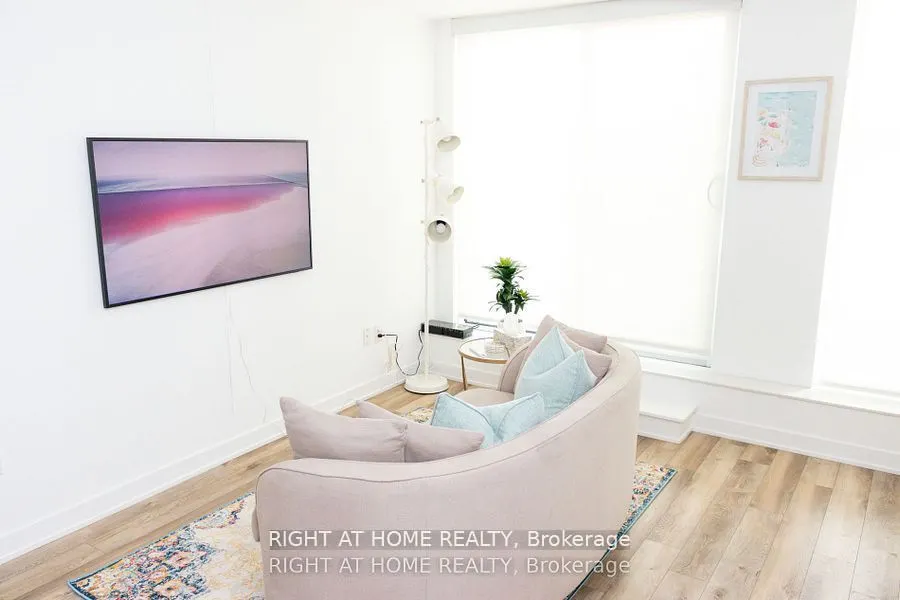 106 Dovercourt Road #515