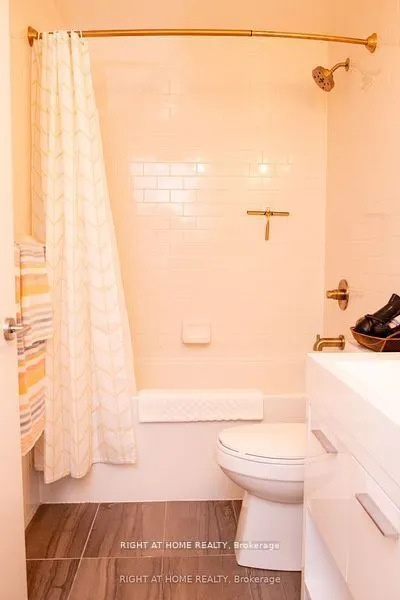 106 Dovercourt Road #515
